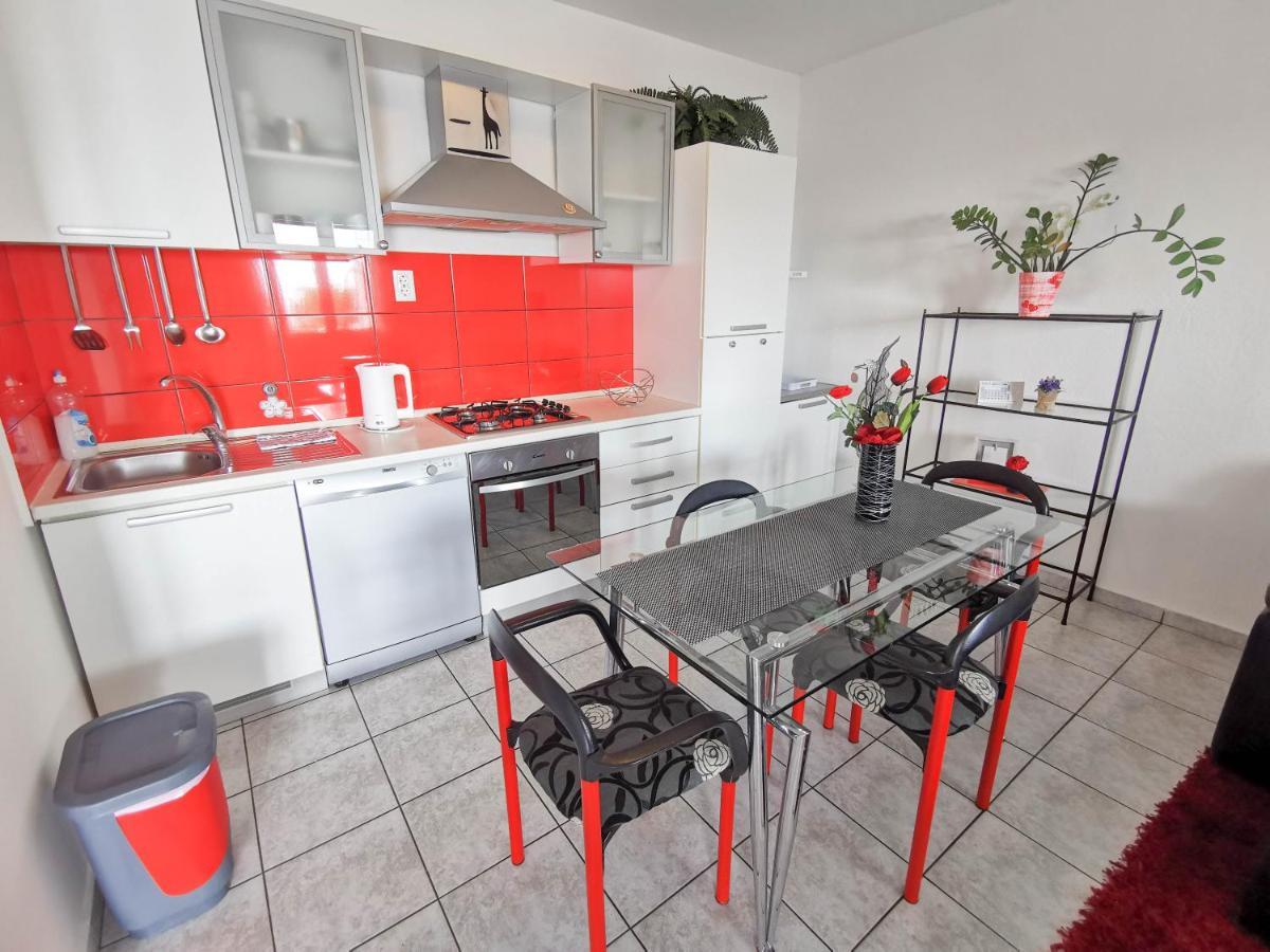 Turina Apartments Makarska Exterior photo